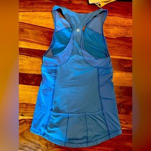 Lululemon Tank size 6